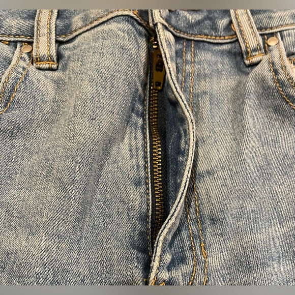 PAC SUN Mom Jean Shorts sz 29 - Picture 3 of 6